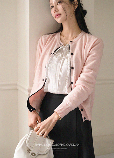 Spring Light Color Matching Cardigan Korea
