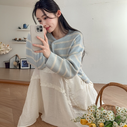 Color Matching Horizontal Striped Round Knitwear Cardigan