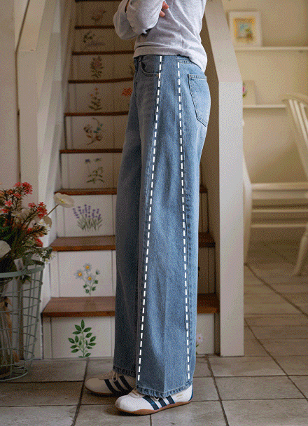 Salt Curved Denim Pants Korea