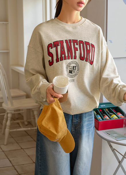 College Round Sweatshirt Korea