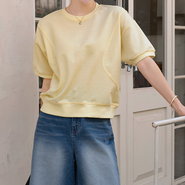 Milky Point Incision T-shirt