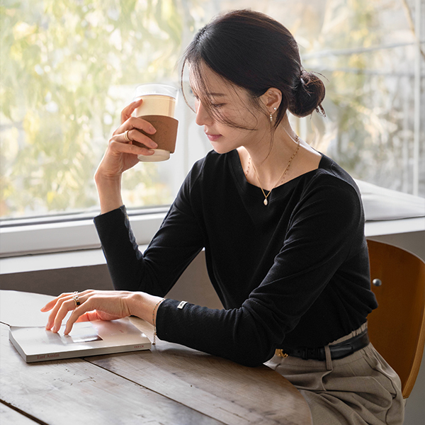 [valyou] Lenny Boat Neck Long-sleeve T-shirt