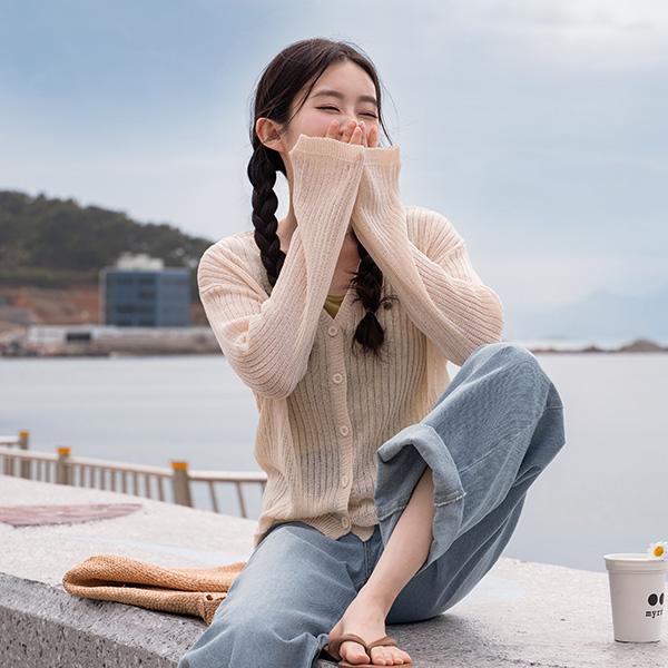 [Special Sale] Circle Pendant Corrugated Cardigan