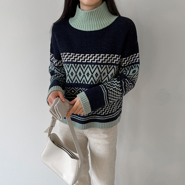 Happy Pattern Turtleneck Knitwear C112421
