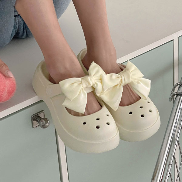 Juicy Ribbon Crocs