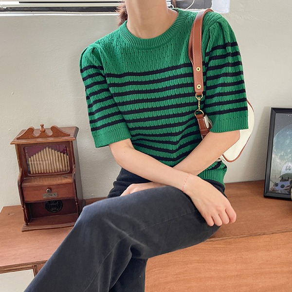 Good Luck horizontal striped Puff 3/4 sleeve Knitwear