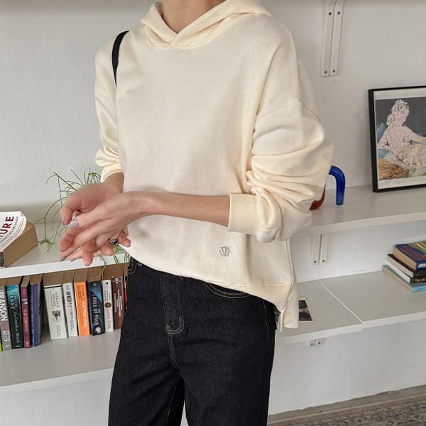 Unbalanced gold hooded T-shirt