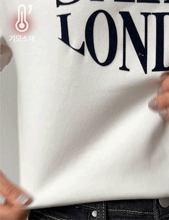 Round lettering short-sleeved T-shirt Korea