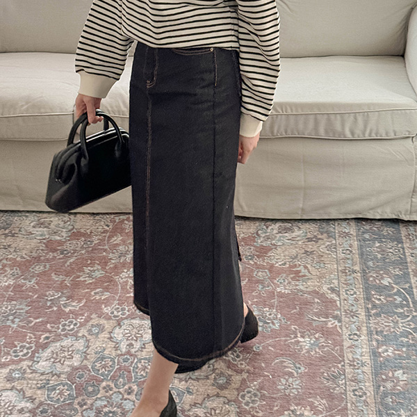 Demont Slit Denim Skirt