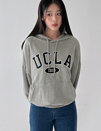 Ukla embroidered patch hoodie Korea