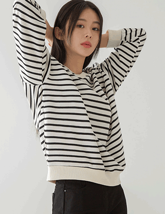 Vlog horizontal striped sweatshirt Korea