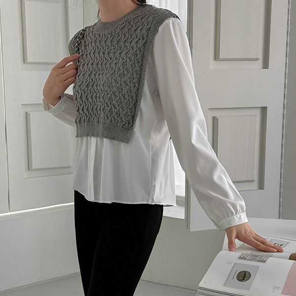 Embossed Shasha Knitwear Blouse