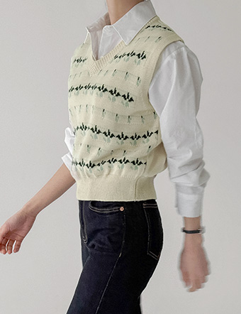 Flower Jacquard Knitwear Vest Korea