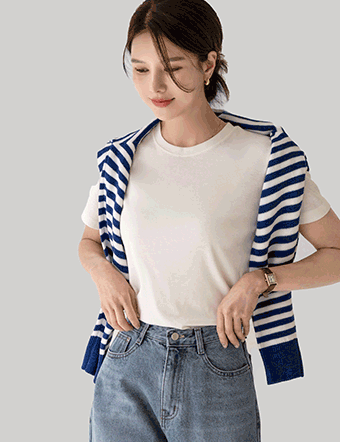 Modern short-sleeved T-shirt Korea