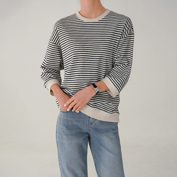 Smile tag 3/4 sleeve horizontal striped T-shirt