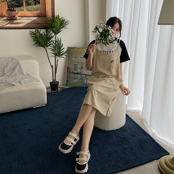 It's linen strap dress