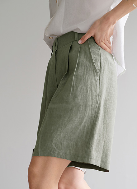 Two-pin tuck Linen Shorts Korea