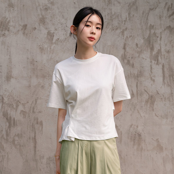 Side Shirring Pintuck T-shirt