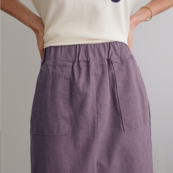 Square Pocket Slit Skirt