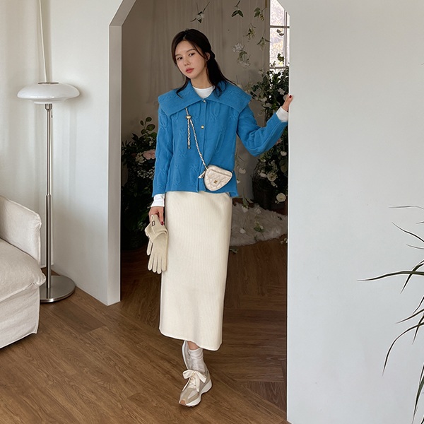 Big collar gold button cardigan