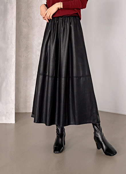 Incision Line Leather Skirt Korea