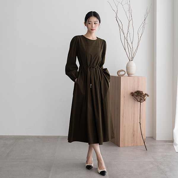 Pleats Span String Dress