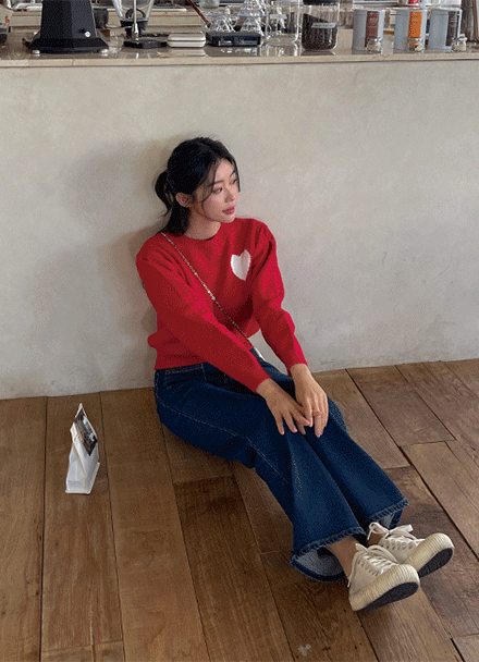 Heart shoulder shirring knitwear Korea