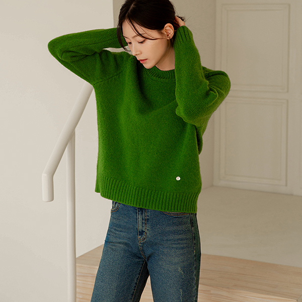 SymbolRaglan Round Knitwear