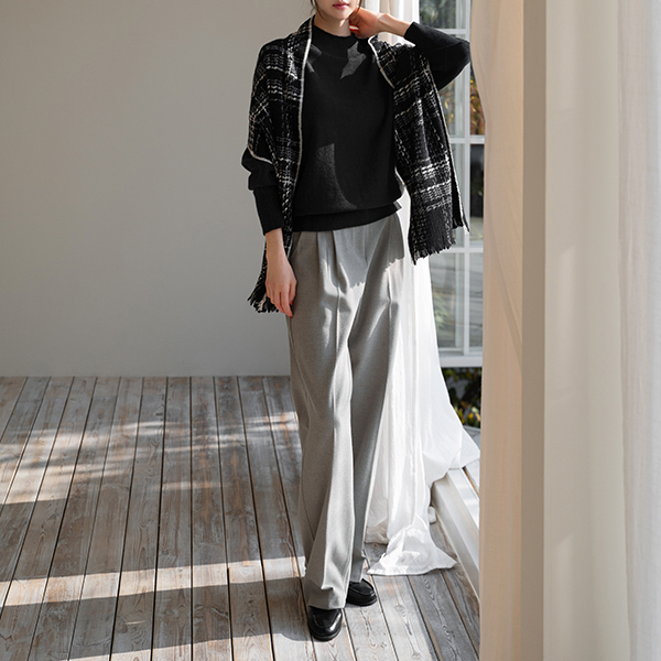 Lely Half-Turtleneck Knitwear