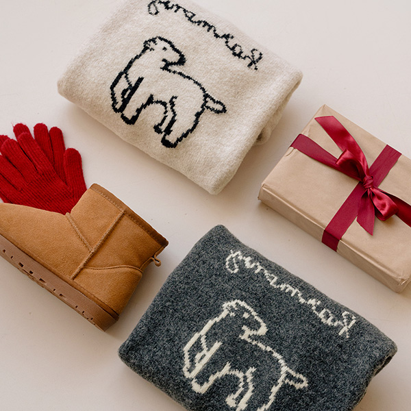 Cozy Wool Lettering Knitwear