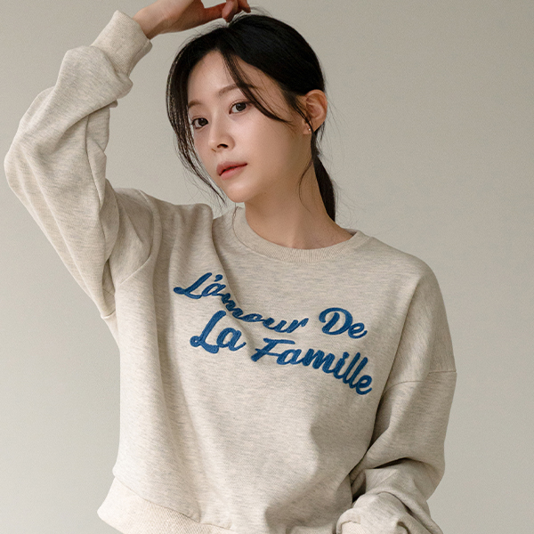 Lamour embroidery sweatshirt
