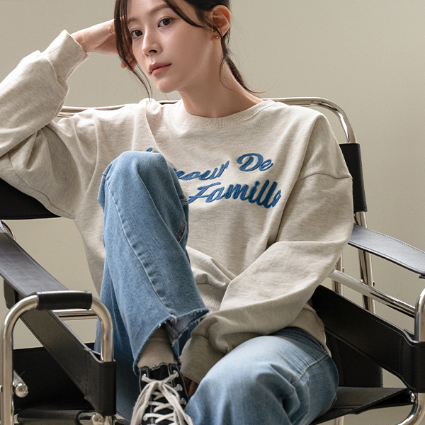 Lamour embroidery sweatshirt