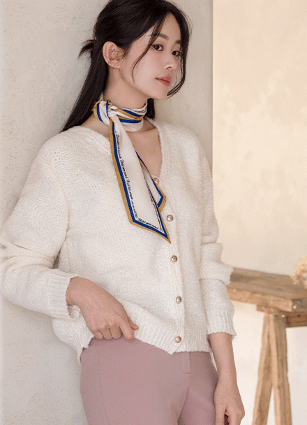 Gold Button Boucle Cardigan Korea