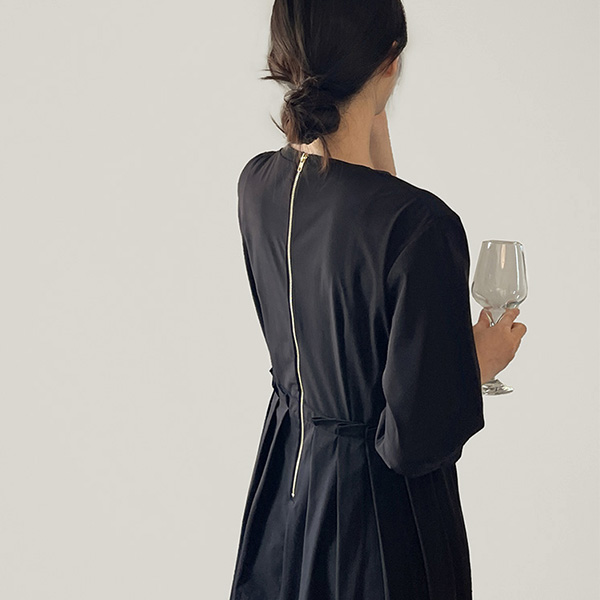 Mona String 3/4 sleeve dress