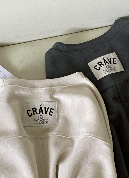 [valyou] Back patch slit 3/4 sleeve sweatshirt Korea