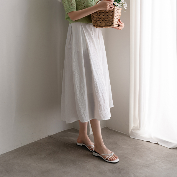 Rustling A Flare Skirt