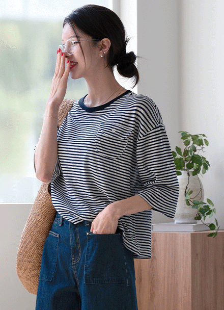 [Special Sale] horizontal striped 포켓 loose fit T-shirt Korea