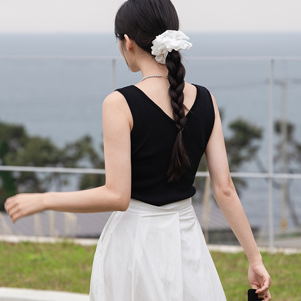 [valyou] Square V Both sides Sleeveless shirts