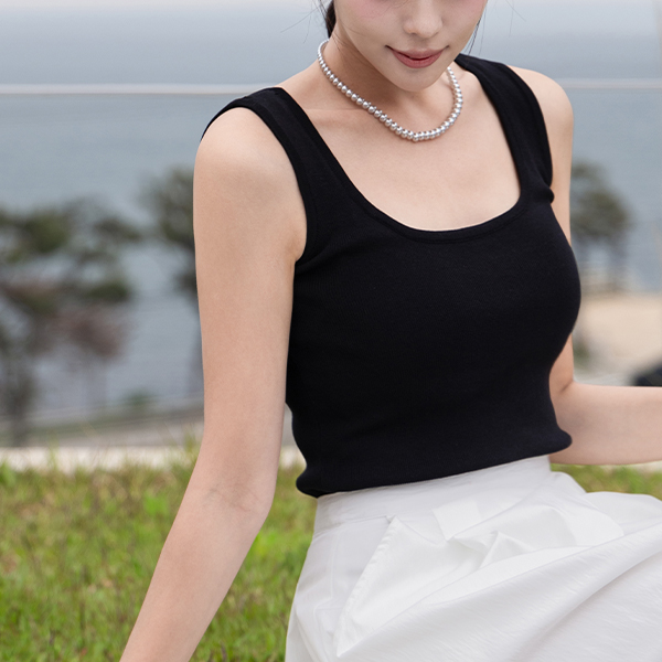 [valyou] Square V Both sides Sleeveless shirts