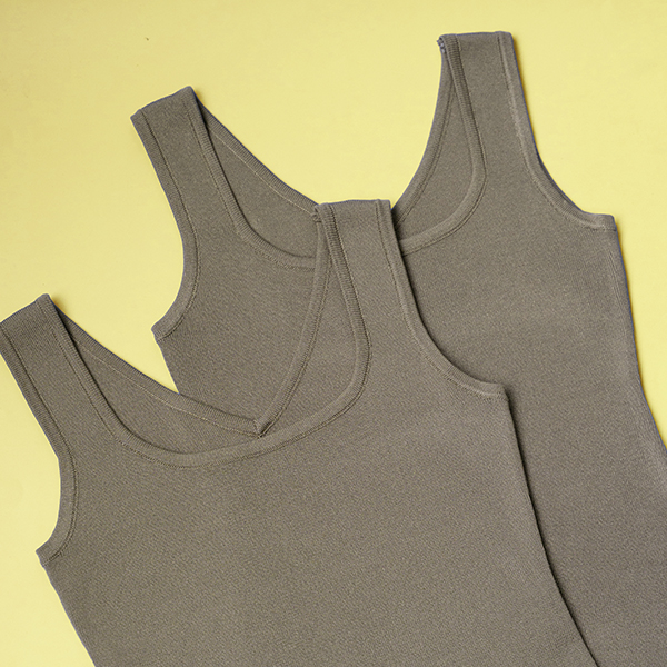 [valyou] Square V Both sides Sleeveless shirts