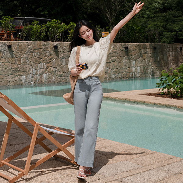 Verrer Lace Short-sleeve Blouse