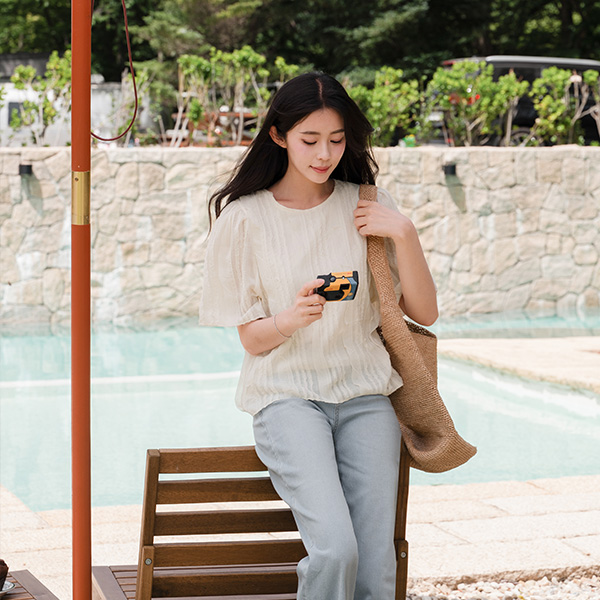 Verrer Lace Short-sleeve Blouse