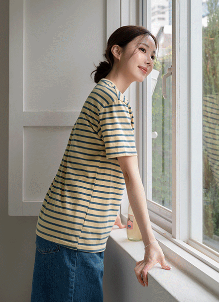 [Special Sale] 스마일 Stripe 자수 T-shirt Korea
