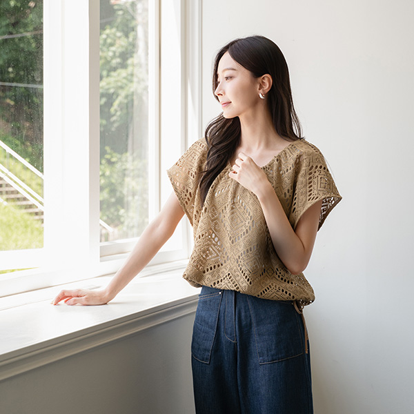 Crochet Shirring Knitwear Blouse