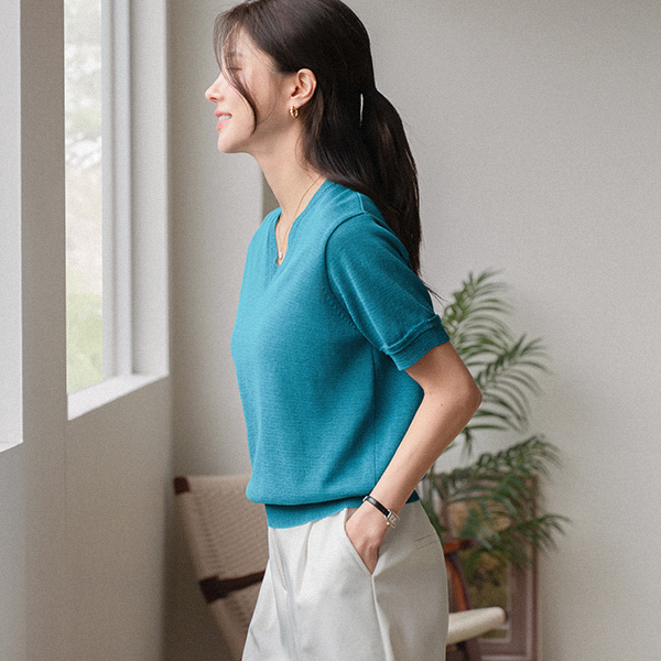 Summer Cotton V-neck Short-sleeve Knitwear