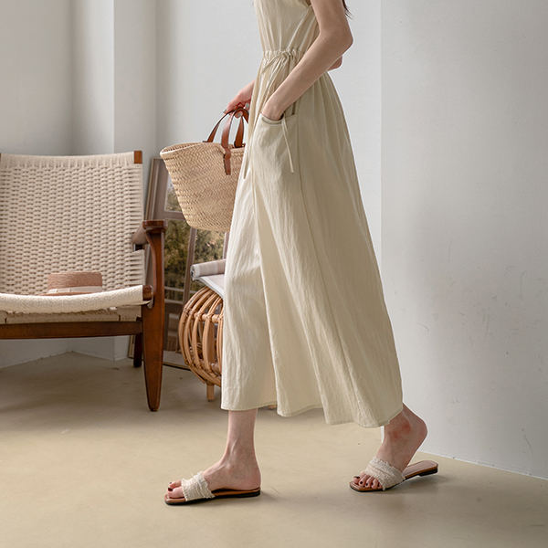 V-neck string 포켓 Dress