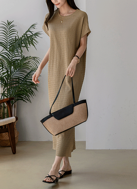 Slow Wrinkle Slits Dress Korea