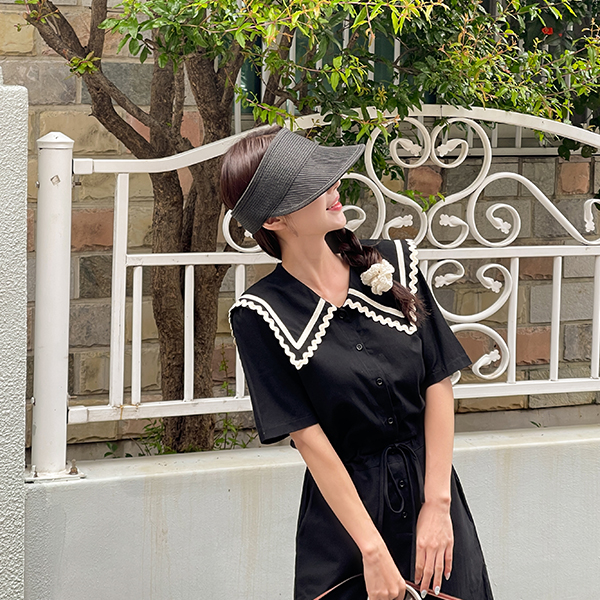 Lace Big Collar Short-Sleeved Jumpsuit