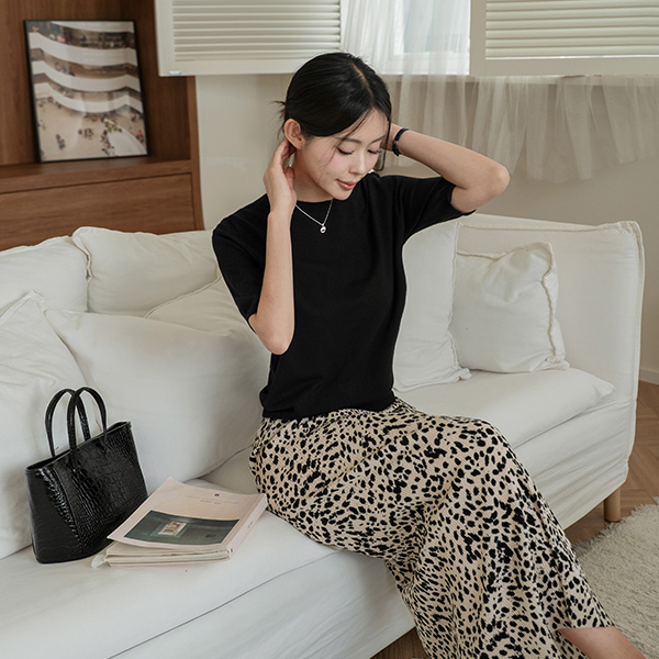 모던 Round Short-sleeve Knitwear