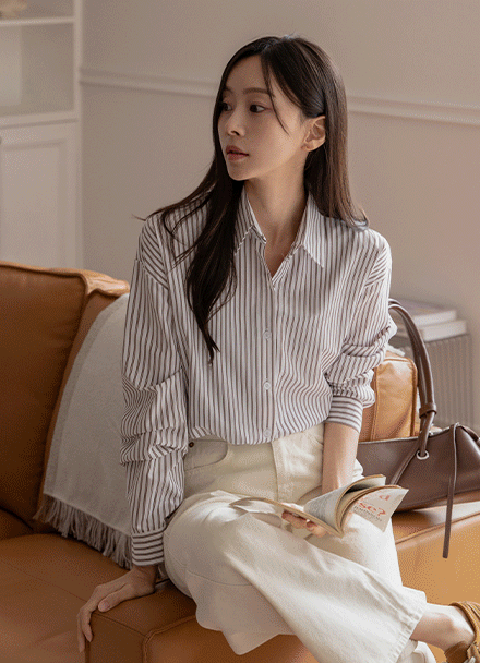 Spring back embroidery striped shirt Korea